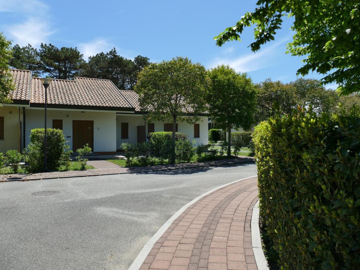 Casabianca Resort Villas Lignano Sabbiadoro Exterior photo